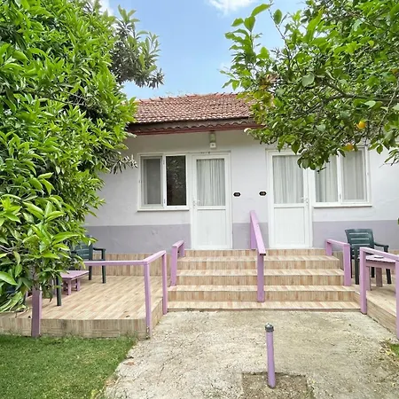 Homestay Garden Cirali *