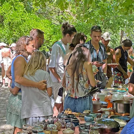 Проживание в семье Garden Cirali Кемер