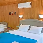 Casa de hóspedes Garden çıralı *