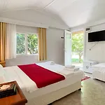 Casa de hóspedes Garden çıralı
